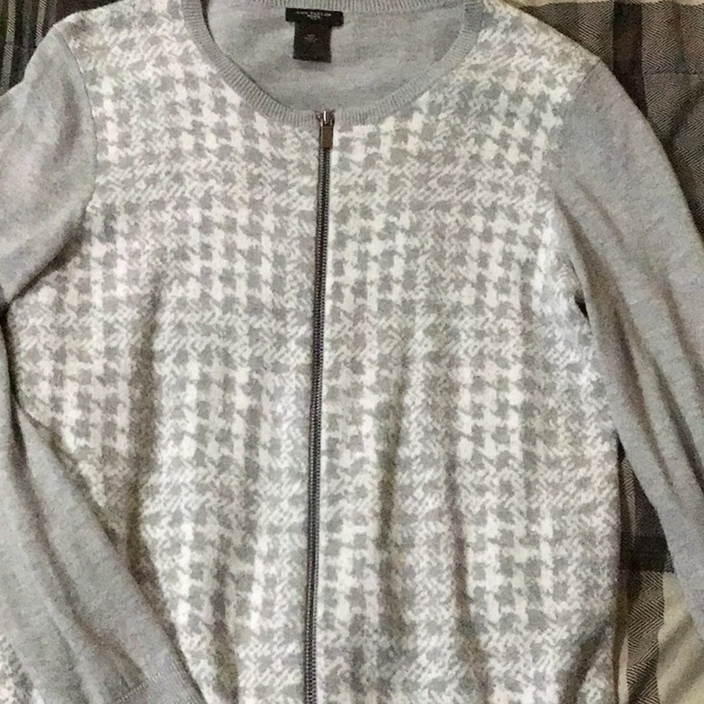 Zip up sweater